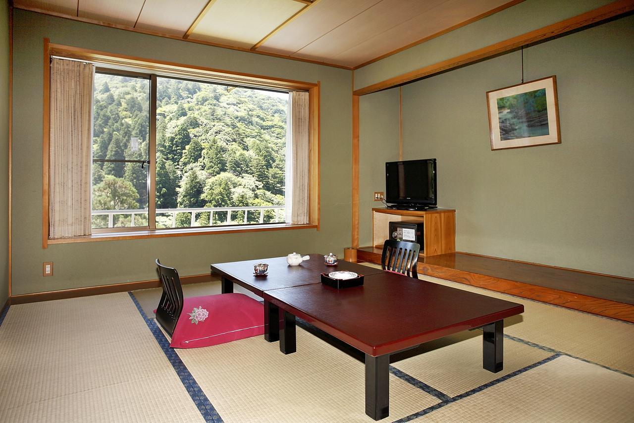 Hotel Irodori Koyo Komono Habitación foto